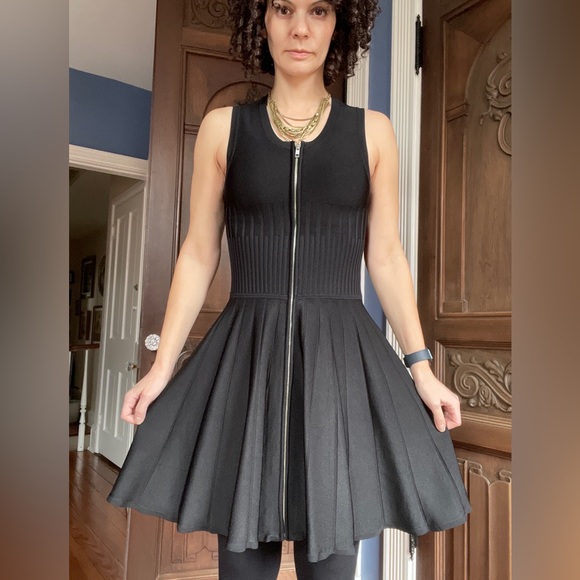 Parker Fit and Flare Dress Black size small - Picture 2 of 12